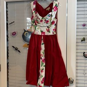 Lindy Bop dress size 4 floral and brick red